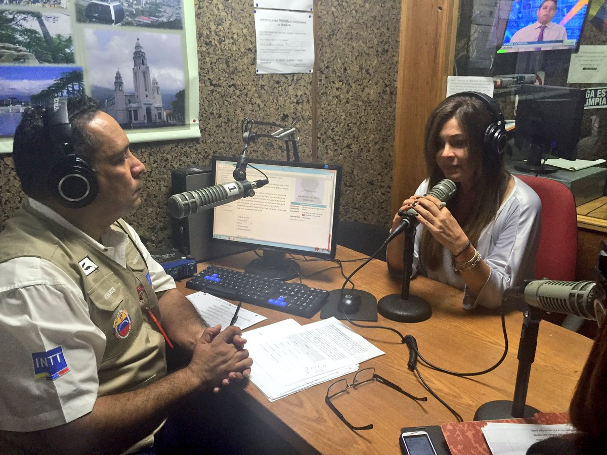 INTTRADIO's tweet photo. La invitada la tarde de hoy al programa "La hora del Comandante Supremo" es la actriz @gigizanchetta  #AlAire https://t.co/tpYY0MPpVY