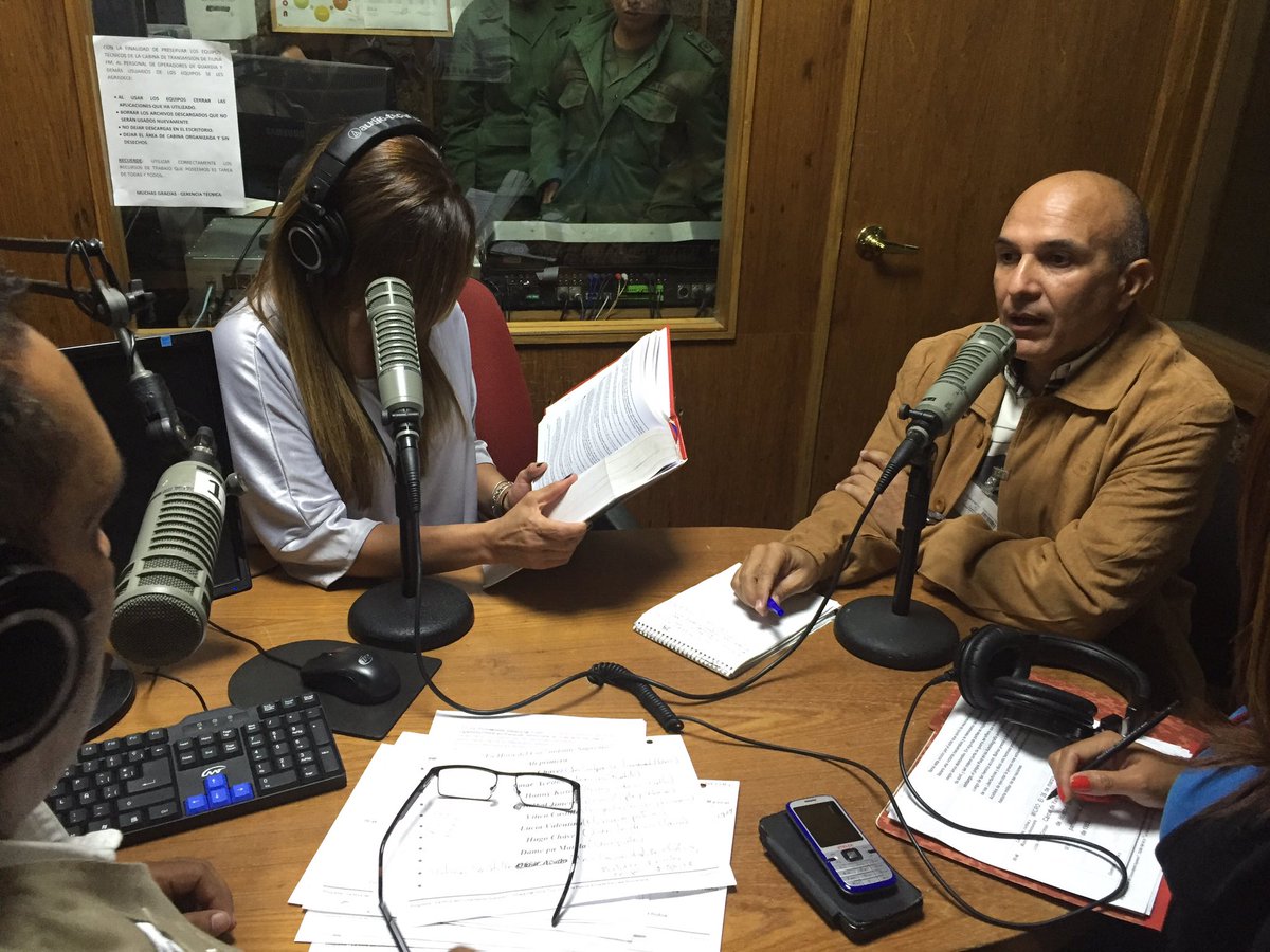 INTTRADIO's tweet photo. También nos acompaña el M/G Euclides A. Campos A. Sintoniza #Ahora @RADIOTIUNAFM https://t.co/kUizFsvkRN