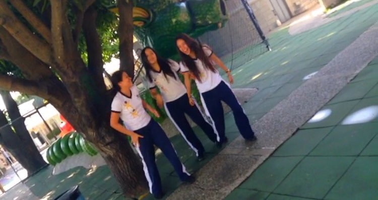 naranjomelanie's tweet photo. #roarvideo #hayquerepetirlo @SamiaASH @alissonramosc 💕😂🙄 https://t.co/jhi5GIC7D6