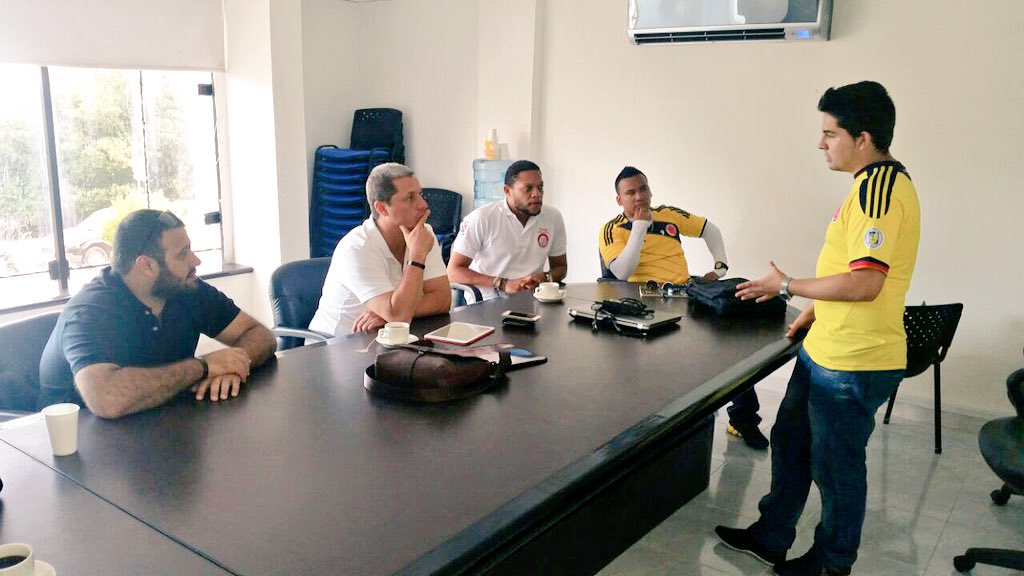 AppscoMacondo's tweet photo. Estamos en seguimiento con @SiAloja2016 presentándose ante @Ministerio_TIC @AppsCo en la isla de #SanAndrés https://t.co/vIpIvAYVV9
