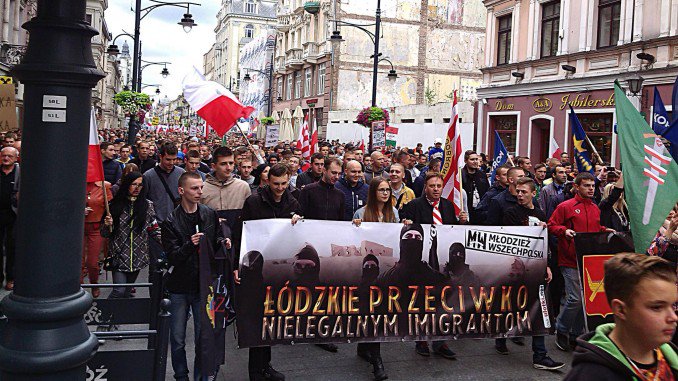 Narodowalodz's tweet photo. #Łodź przeciw #imigrantom https://t.co/s2EuYwUCOW https://t.co/HQIbdY9dBQ