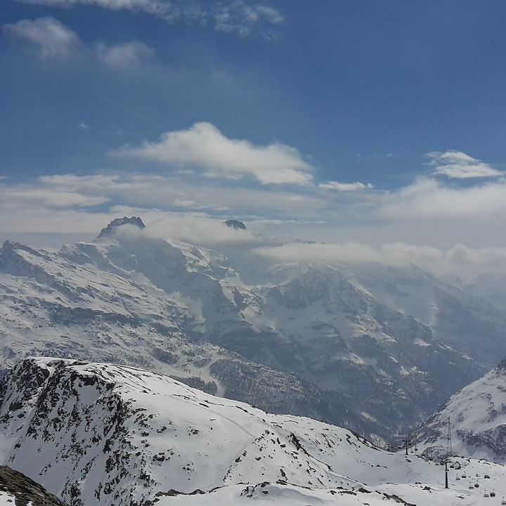 magicitaly2017's tweet photo. #ski #sci #mountain #montagna #monterosa #monterosaski #champoluc #valdayas #gressoney #bettaforca #salati #sky #sk… https://t.co/v24ojq22tG