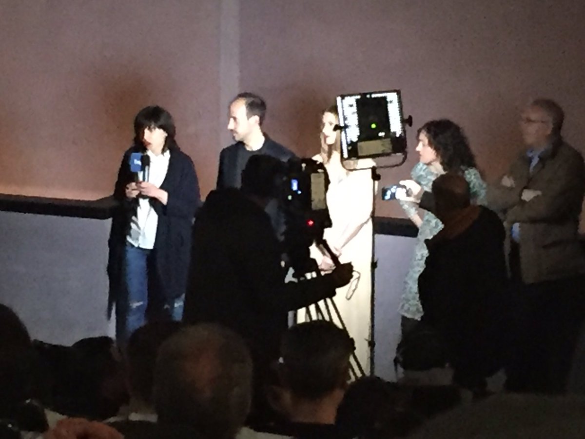 MoobysEs's tweet image. Preestreno #LobosSucios de @SyldaviaCinema con #MarianAlvarez #ManuelaVelles con presentación de @DiasDeCine 👍🏼