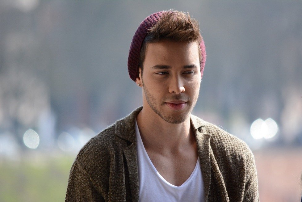 danylujan_royce's tweet photo. @PrinceRoyce graba su nuevo vídeo musical en Italia 😍 https://t.co/yQvVl6vsEu