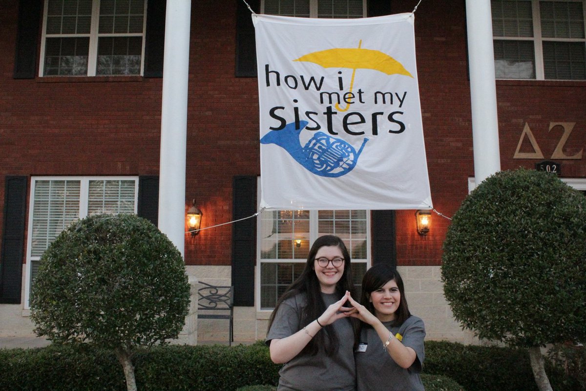 SFASU_DZ's tweet photo. #Geekoftheweek goes to Leah & Emily! They've been accepted into nursing school this fall! π #pictureyourselfpan https://t.co/o2u8hTkVgm