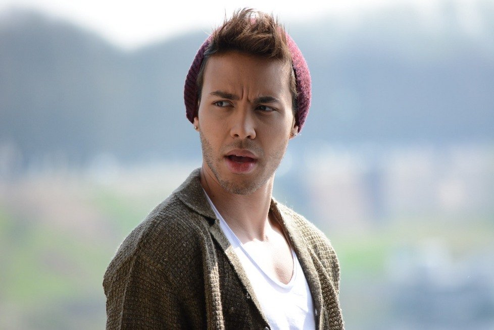danylujan_royce's tweet photo. @PrinceRoyce graba su nuevo vídeo musical en Italia 😍 https://t.co/8x1CoiAMus