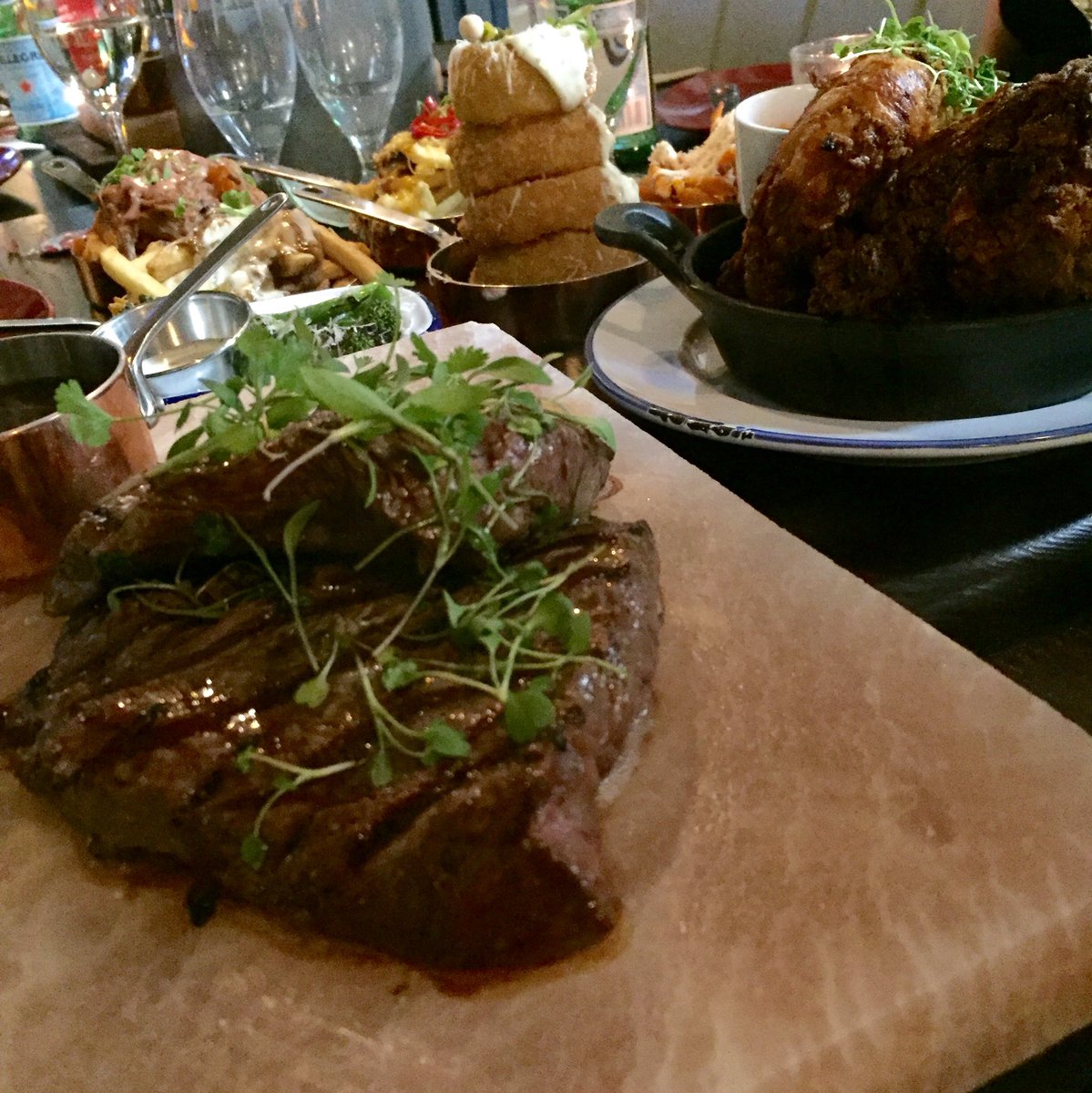 Yes, we are in foodie heaven. <a href="/FlashHarrysDub/">Flash Harry's</a> #zomatomeetup