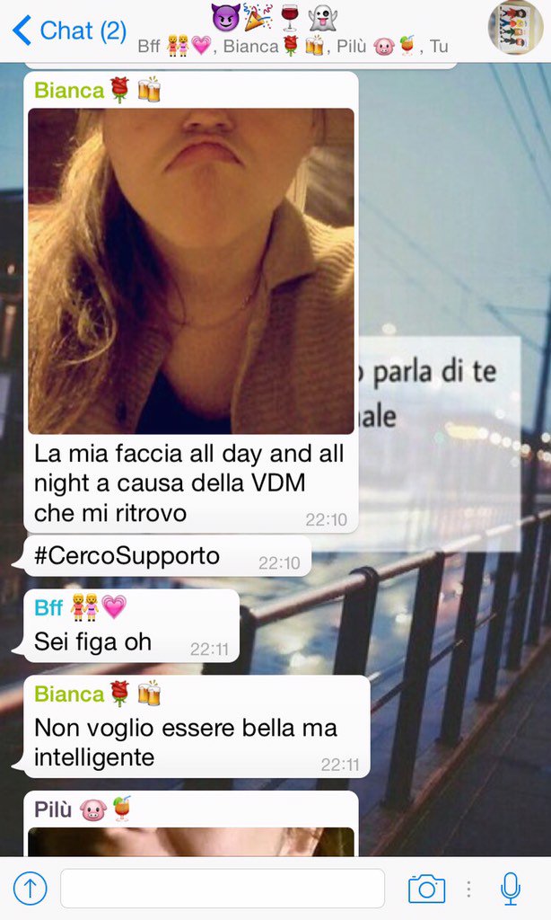 DardanoLisa's tweet photo. Grazie amiche ahah @BiancatoaderRo @marta_ottin https://t.co/oYbFnqMbUO