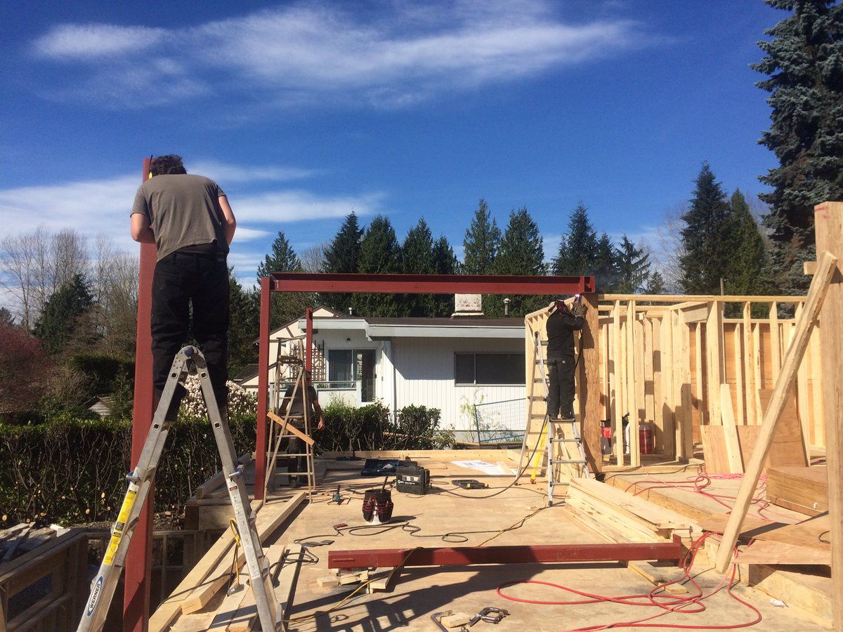 RickGauthier2's tweet photo. @StandardTC More onsite steel work. #puremetal #heavylift #hiab422 #standardtc https://t.co/0Vp6KBYk8v