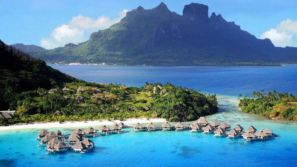 mashable's tweet photo. Here's the ultimate 4-step plan for making your travel dreams a reality: https://t.co/luG2vEIgiP https://t.co/a4snbqShVC