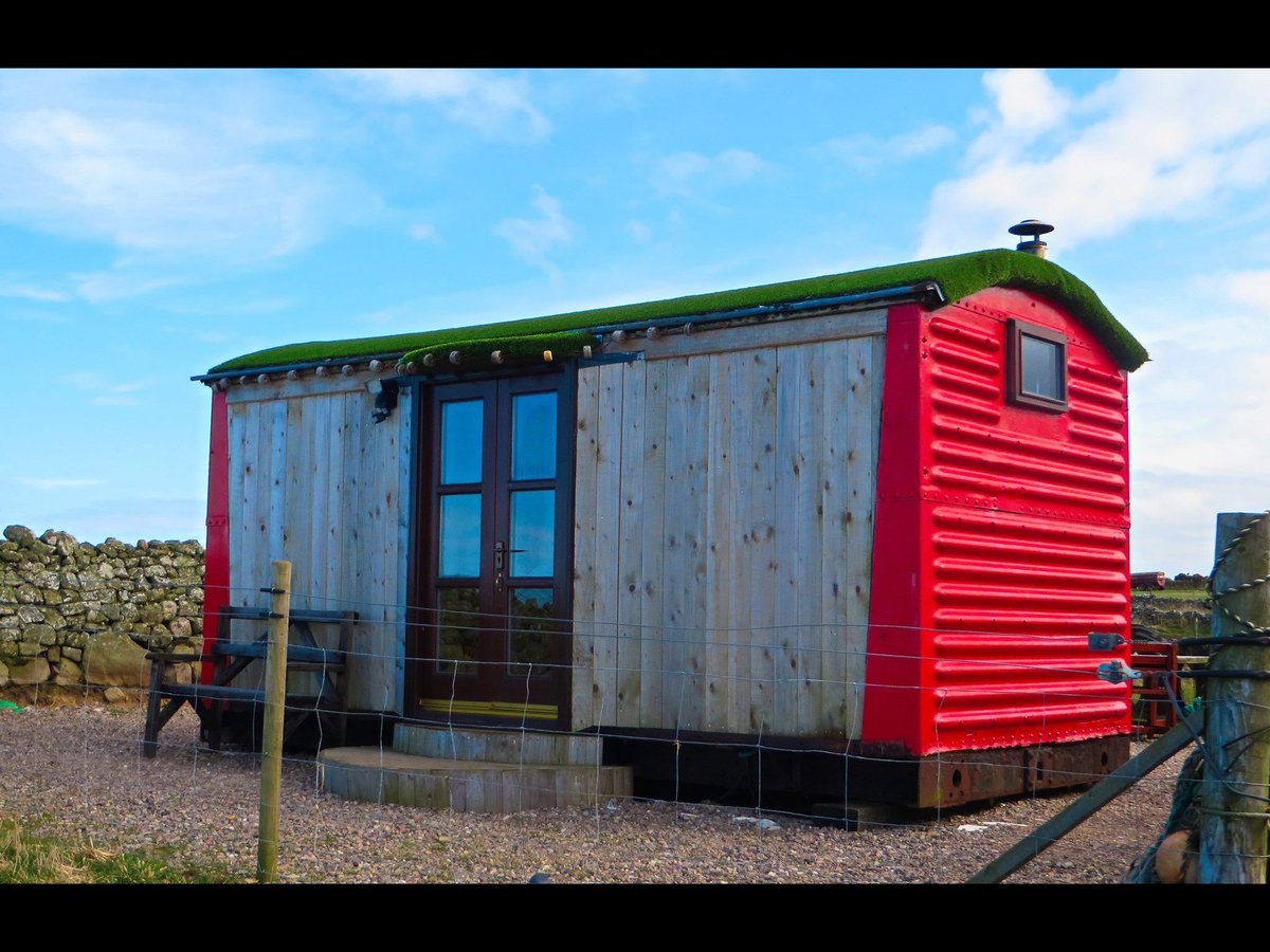 '@HighSeasHobbit: #quirkyplacestostay coastalcarriage.co.uk ' VERY eco friendly. . . . .