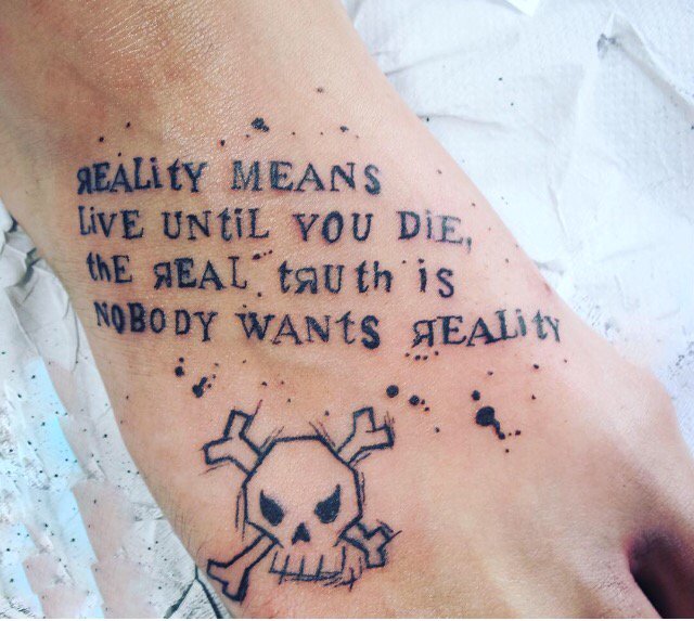 tattoosmadrid's tweet photo. #Lettering  #tattoo #letteringtattoo #feet #feettattoos #radiantcolors https://t.co/XGbsQwjc2M