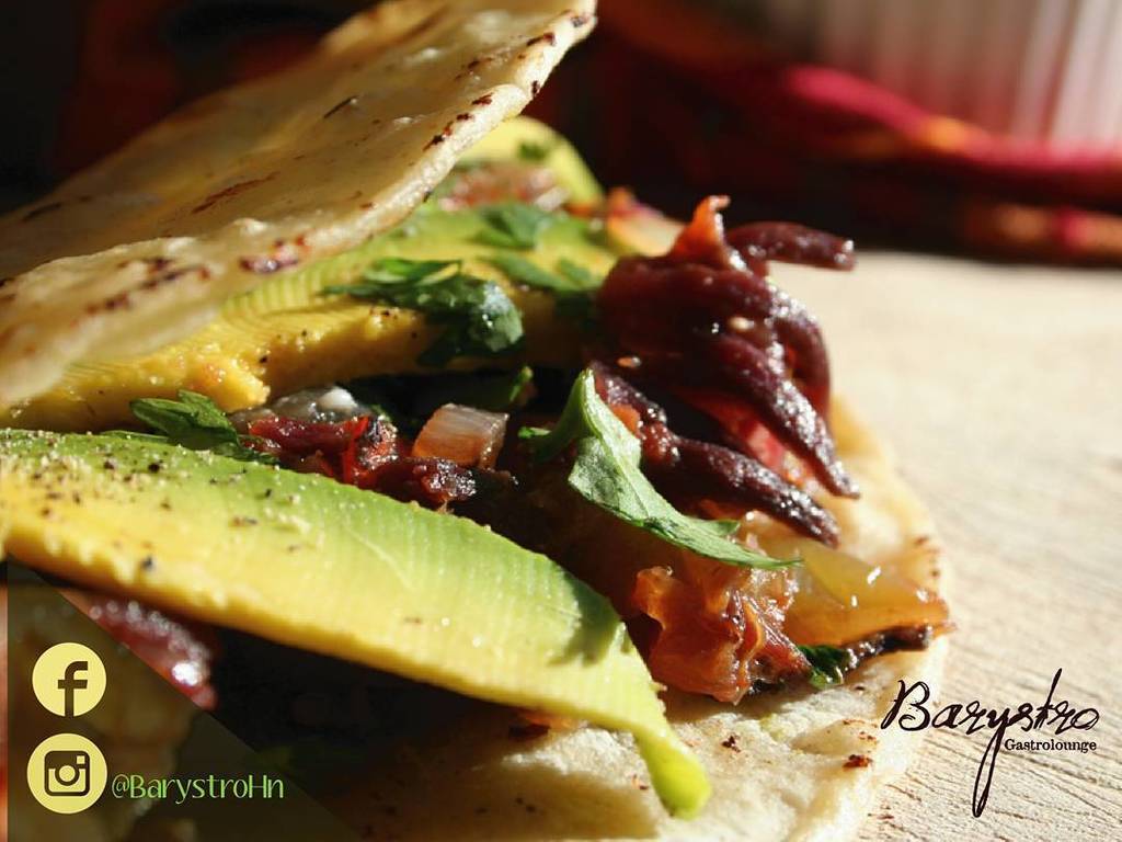 Barystro's tweet image. Probá nuestros deliciosos #Tacos en compañía de tus amigos. #Barystro ¡Te esperamos a part… ift.tt/1VS5sm3