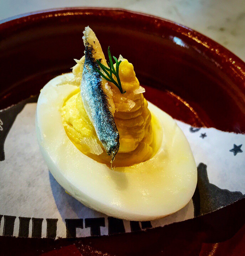 ElColmado_NYC's tweet photo. Deviled eggs topped with boquerones 😉 #deviledeggs #realfood #tapas #winebars #hellskitchen #nyc @GWMarket https://t.co/HIcPiK8ZZA