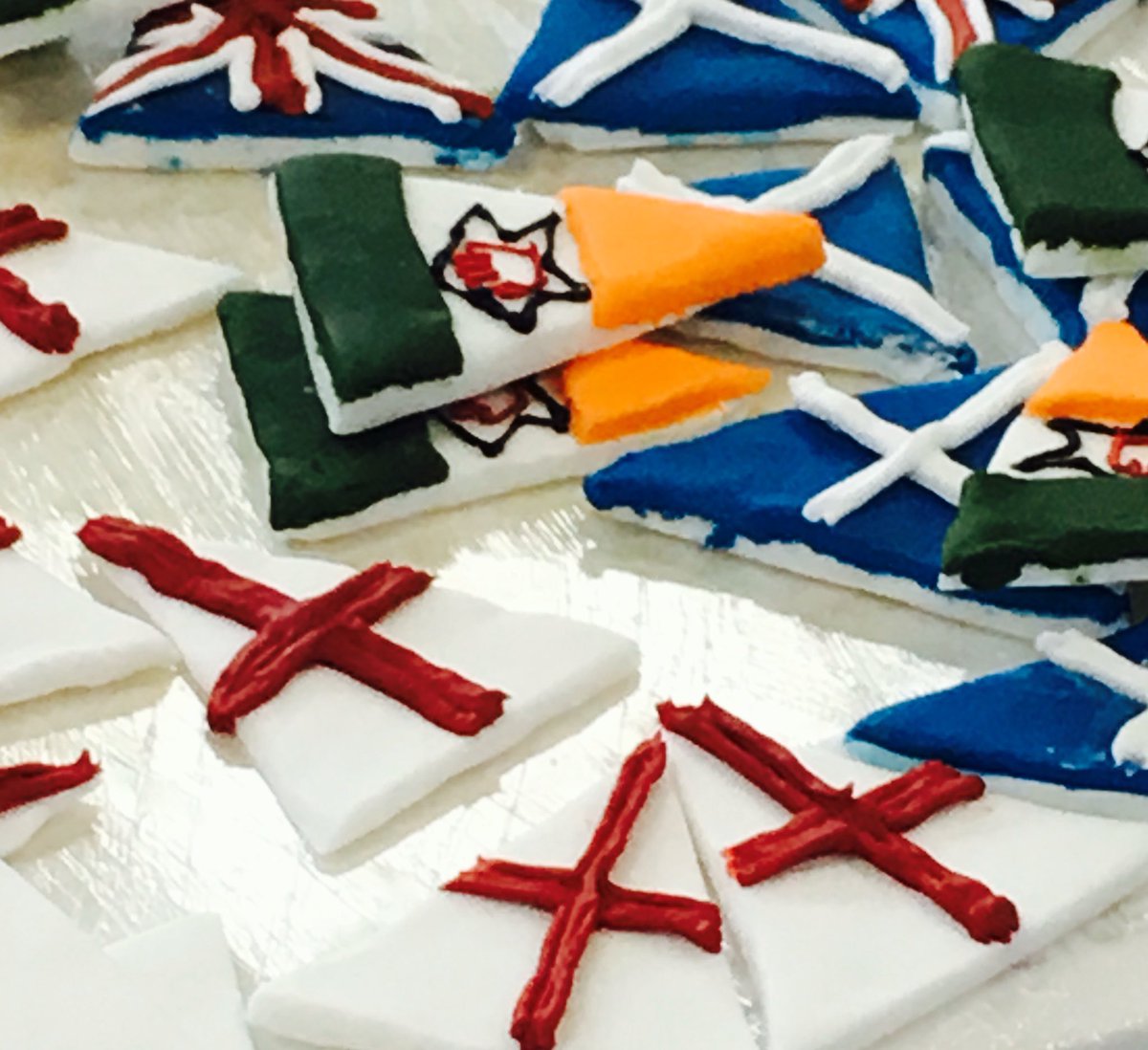 _Keungz_NFT's tweet photo. ....preparations are coming along well for the royal celebration cake by @TraffordCollege students  #Queenat90 https://t.co/sX0nwWAn7F