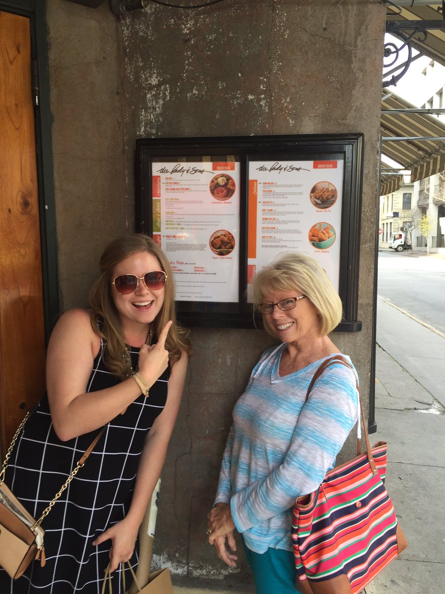grayab123's tweet photo. Can't wait to eat at Lady &amp; Sons! Come see us @Paula_Deen !! Big fans! 🍤🍗 https://t.co/LqzRrnJtLd