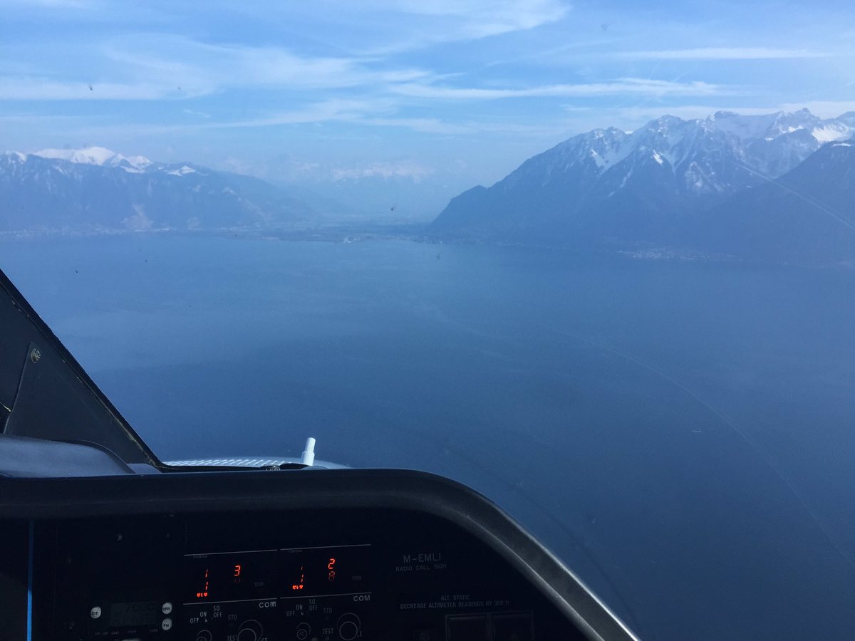 haloaviation's tweet photo. Breakfast in #Verbier, 1hr40 to Paris for lunch, 1hr15 to London. #longhaulHeliskiing. https://t.co/Y1cpL8wHeb