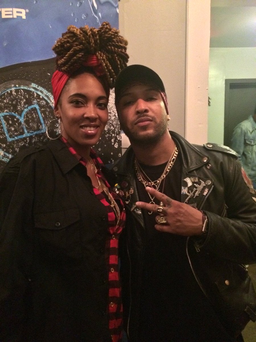 MonStarJazz's tweet photo. #MyMusicPlug #SXSW @RoJamesXIX was a great honor, pleasure to meet Mr. Ro James himself amazing and soulful person https://t.co/frLLHHpdSV