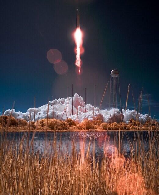 ColorfuISkies's tweet photo. Infrared capture of Antares Orb-D1 launch https://t.co/wOq0IVc18s