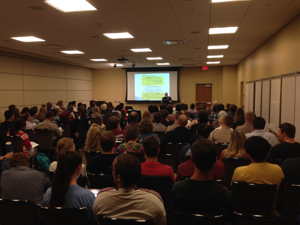 GabrielEckstein's tweet photo. Standing room only for @WaterWired presentation at @TAMU thanks to @TAMU_Water @TAMULawSchool @TxWRI &amp; @BushSchool https://t.co/ulA6kf0FeZ