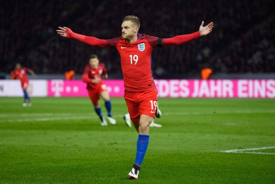 MotivacionesF's tweet photo. ¡Qué crack este señor! https://t.co/8QIUE2QAEN