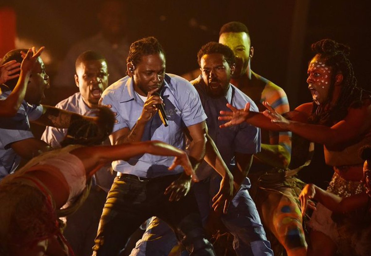 EbonySafiyyah's tweet image. Pray that our young will keep the revolution in an evolutionary spirit. - @LouisFarrakhan #DivineInstructions