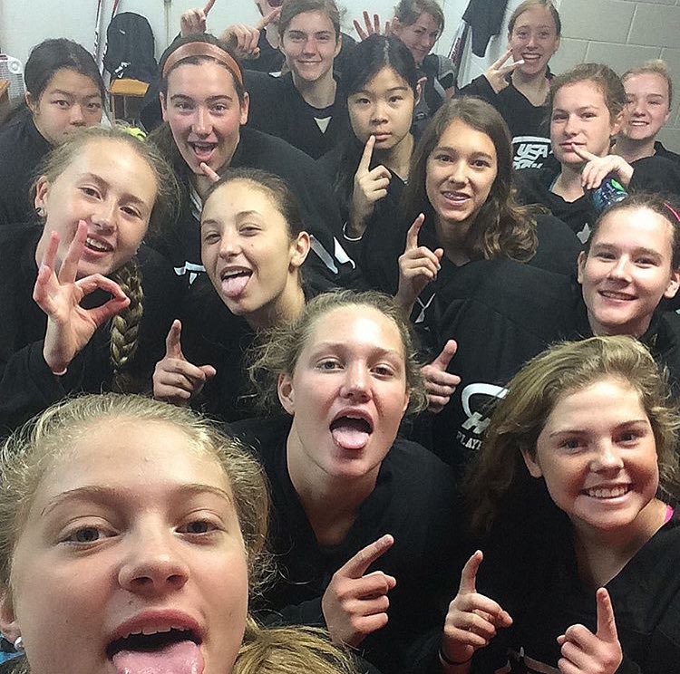 erinolsonnn's tweet photo. So excited to see all these girls this week!!!! 😻⬛️ #rolltack https://t.co/GbBfTOJMgN