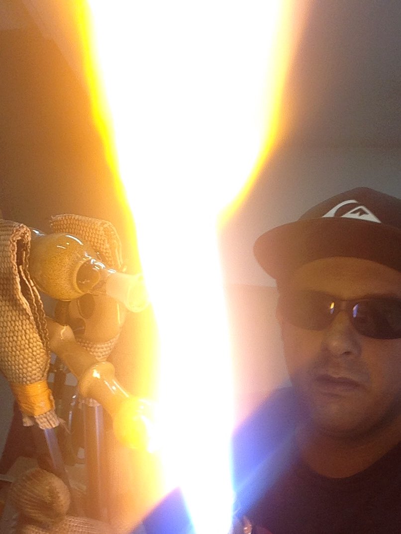 cimaglass's tweet image. 