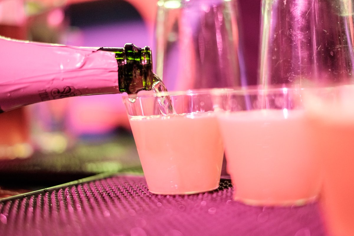 Cocktail Magic tweet media