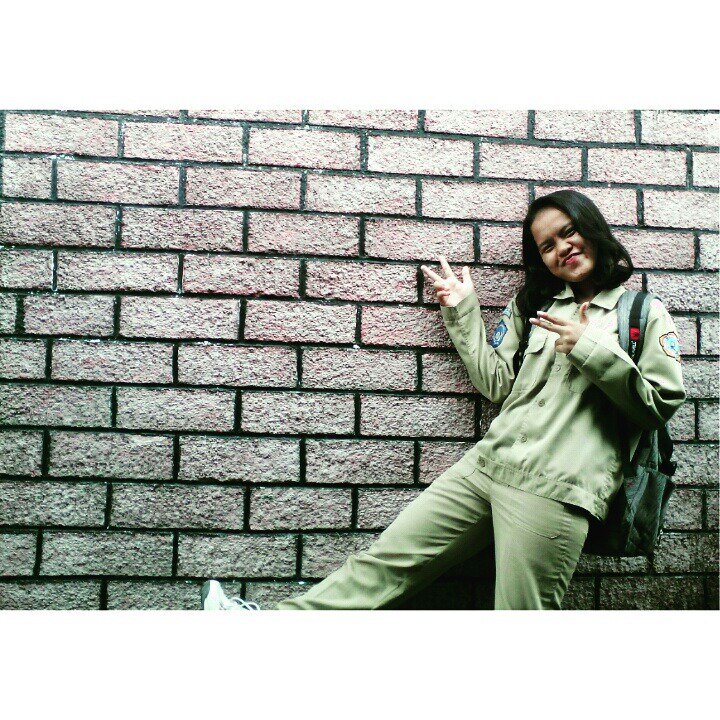 Ester Yuly tweet media