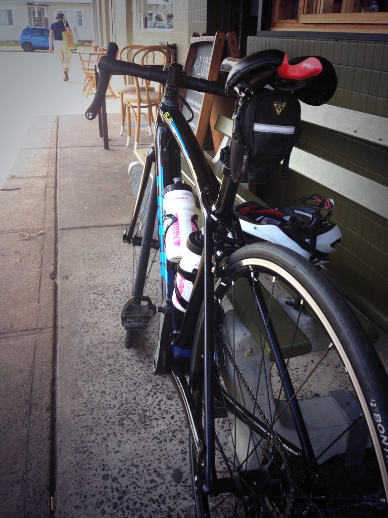 Cute lunch date with my Trek- looking forward to the state road champs this weekend @SubaruNswisNKC <a href="/FTPtraining2/">Damian Mason</a>