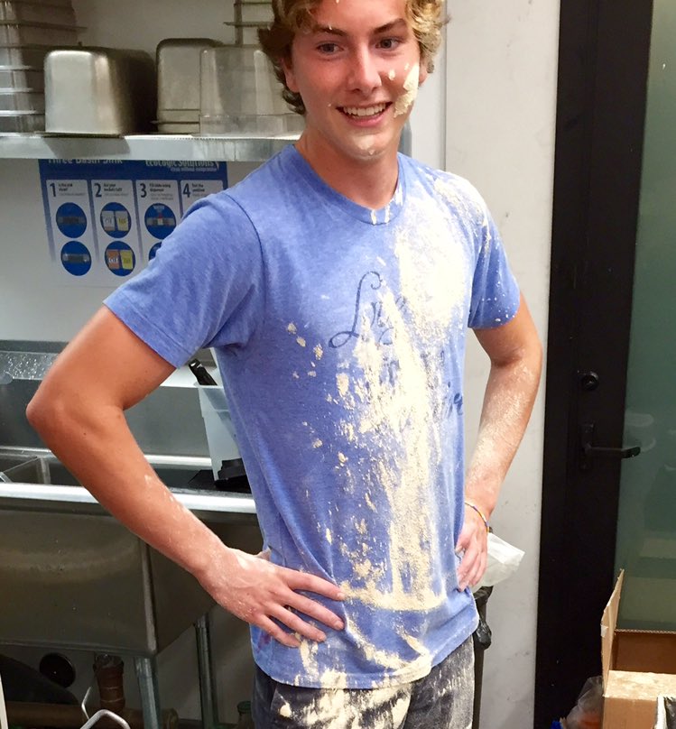 sunlifeorganics's tweet photo. When the protein powder gets the best of you #juicebarproblems #dontpanicitsorganic https://t.co/rb6iUPjkfi