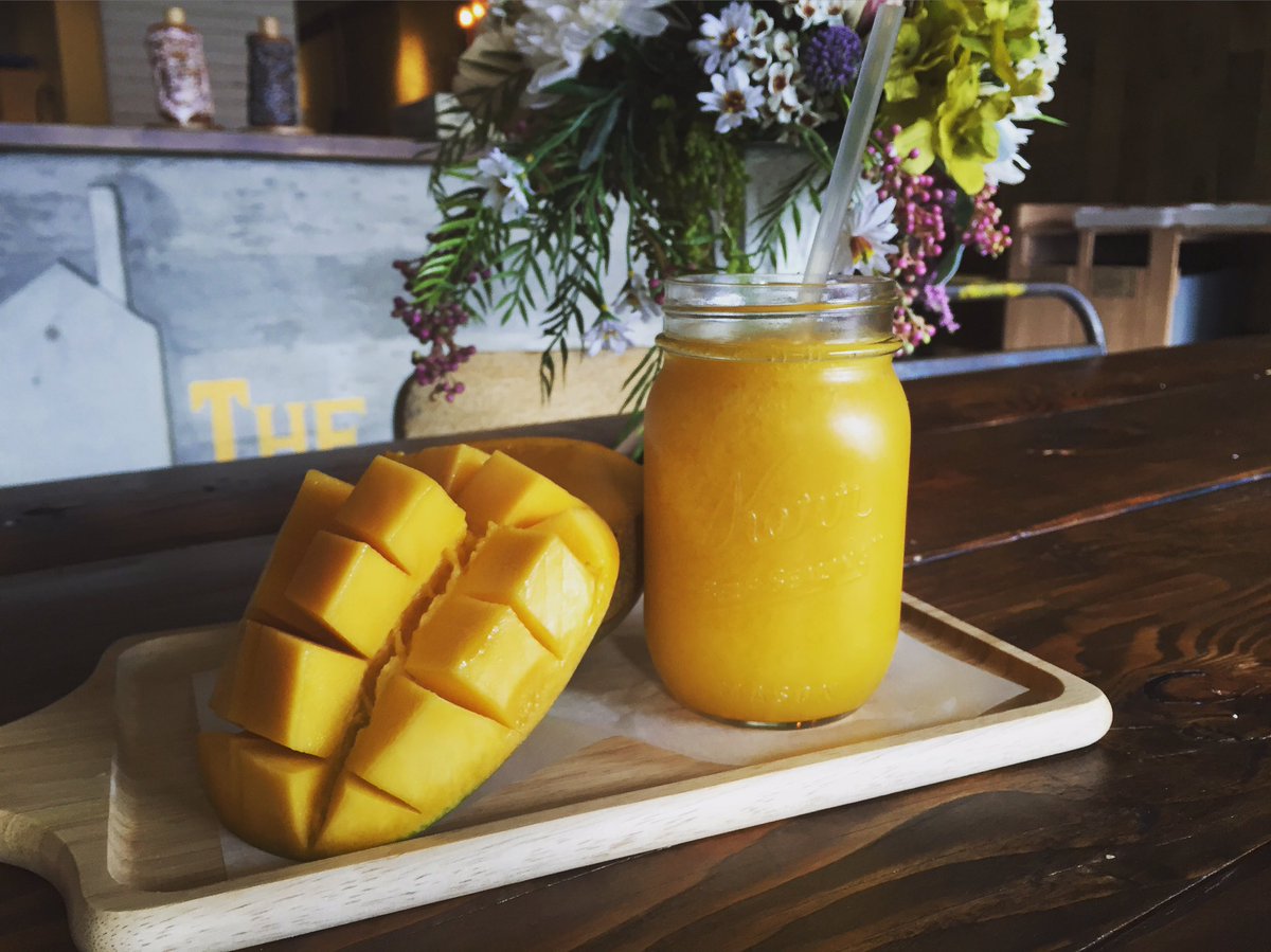 the_kurtosh's tweet photo. The KuRToSH- Mango smoothies            Chimney Cake Cafe in Kerrisdale https://t.co/tXc16YWdPU