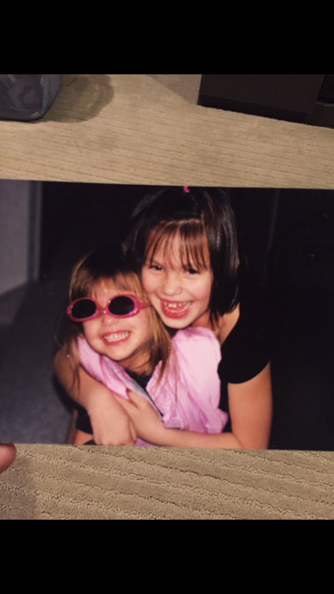 jesssbenson's tweet photo. Happy 19th birthday to my baby sister @EmileeBenson3 - I love you so much!! I can't wait to celebrate tonight! 🎂🍸🍾🎉🎁 https://t.co/JyNsV7ARHR