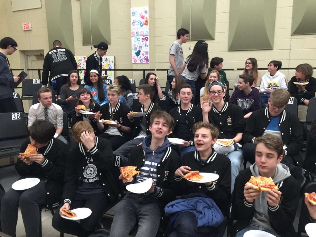 LangleyPerfArts's tweet photo. Seaford High School visit #NYC2016LANGLEY https://t.co/vlR8HStUeY
