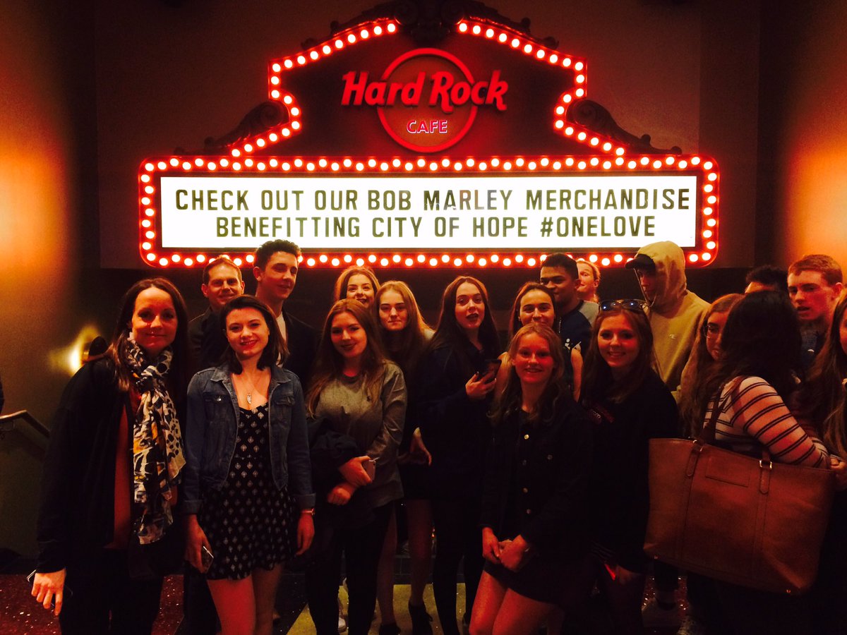 CVCsnowsports's tweet photo. #CSFUSA2016 Dinner at Hard Rock Café! https://t.co/6dq9Wli9vN