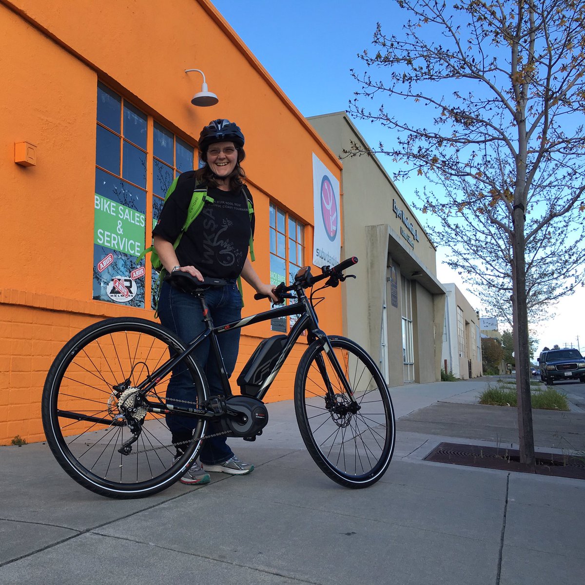 One less car, one more <a href="/feltelectric/">Felt Electric</a> for the log jammed streets of Menlo Park and beyond #ebike #feltelectric