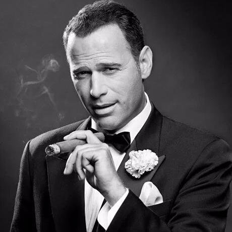 abuelayeye123's tweet image. RECTA FINAL #Limite12GHVIP 
? Quien es tu Ganador #GHVIP4 
Carlos Lozano RT ⏳🔚⌛
Laura Matamoros FV .⏳🔚⌛