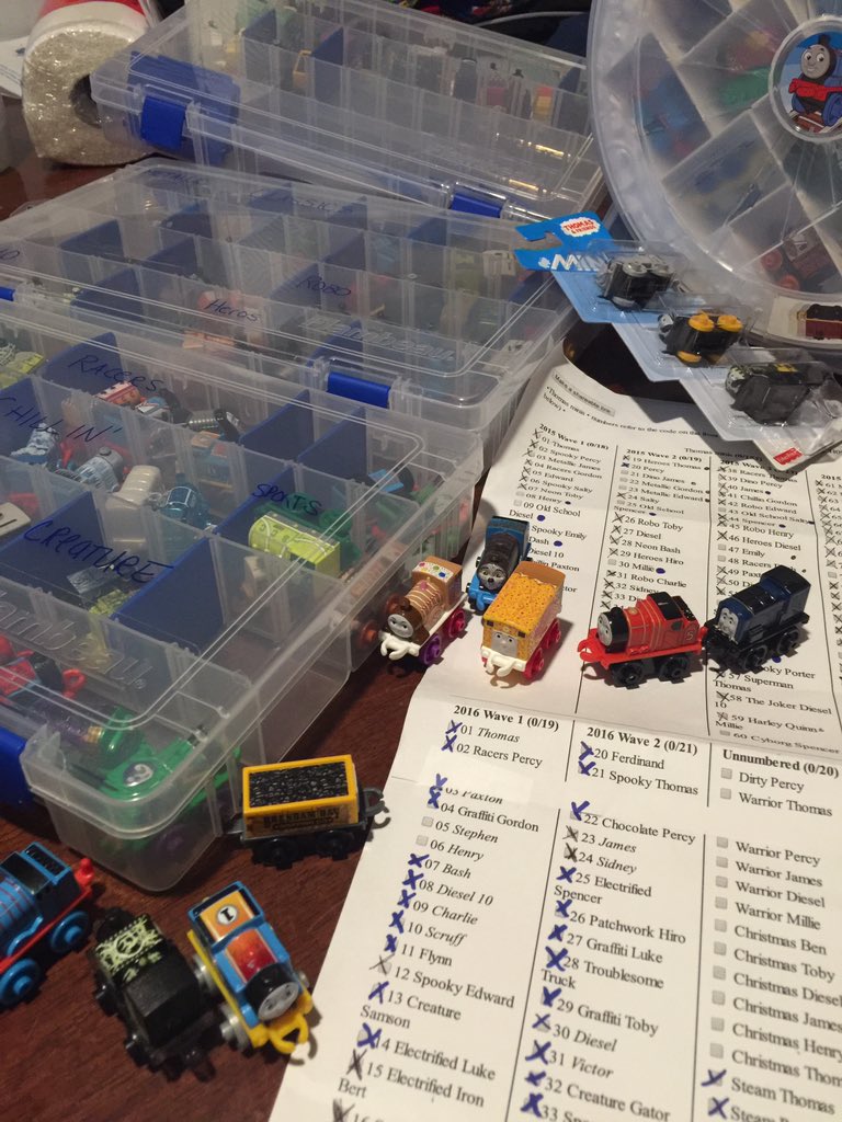 bjpletzer's tweet photo. #miniobsessed #thomasobsessed #thomasminis #minis #collection #workingmom https://t.co/obEjUPvFxz