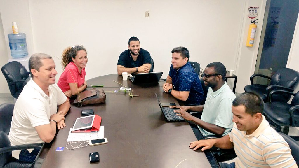 AppscoMacondo's tweet photo. El tercer grupo del día @safecitynow en la isla de #SanAndrés en seguimiento con @Ministerio_TIC @AppsCo https://t.co/qKqVBshWNv