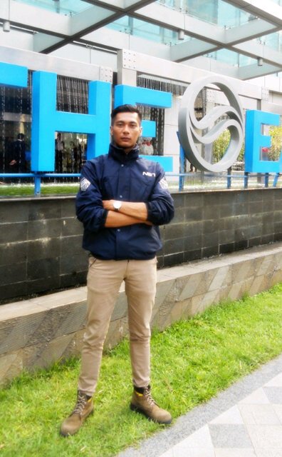 Dedy_Van_Java's tweet image. What the... I'm falling in love with @netmediatama #MDPIV_NET :D