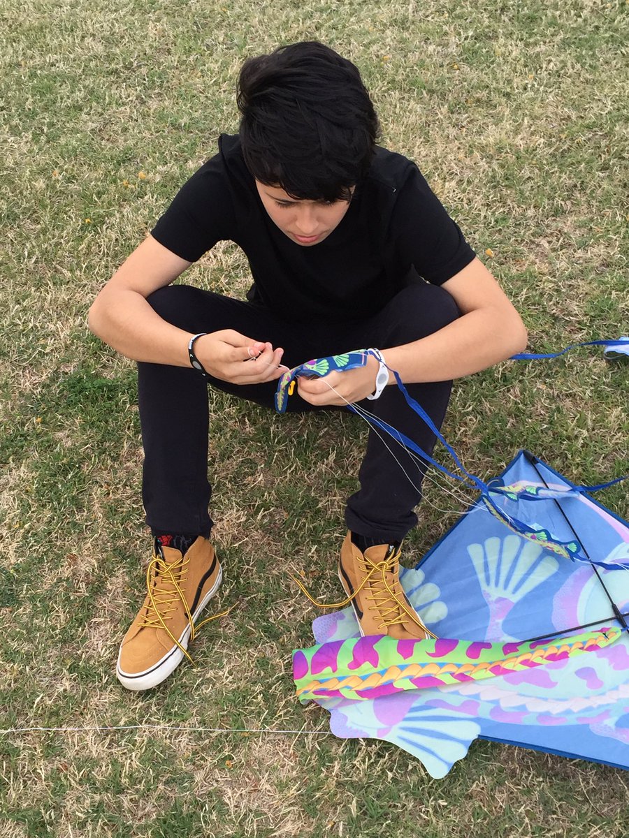 makilahmorales's tweet photo. Kite dayz🤘🏻 https://t.co/auUljJBoaY