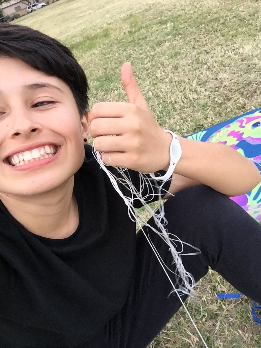 makilahmorales's tweet photo. Kite dayz🤘🏻 https://t.co/auUljJBoaY