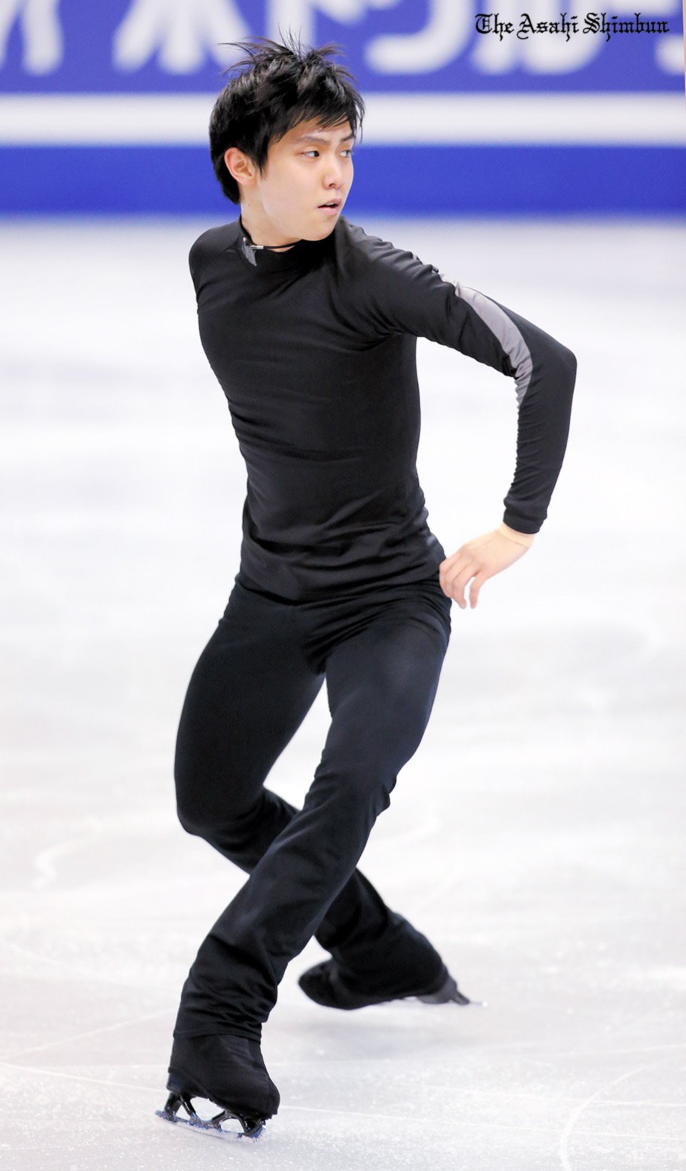 朝日新聞 映像報道部 フィギュアスケートの世界選手権 米ボストン の開幕を控えた30日 現地29日 羽生結弦選手は本番のリンクで公式練習をしました 日 羽生結弦 フィギュアスケート T Co D1kyo6vp1e Twitter
