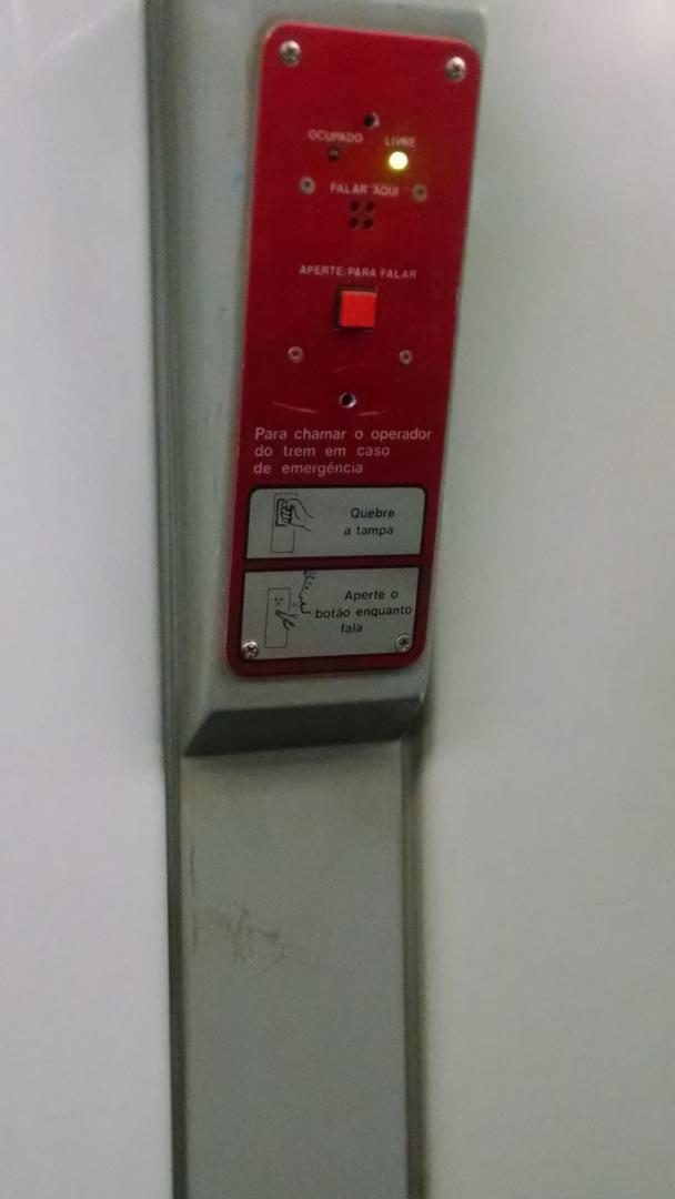 ilka_torres's tweet image. E a vontade de apertar o botão!? Sou tipo a Deedee, irmã do Dexter kkkk #pressthebutton #dontpressthebutton