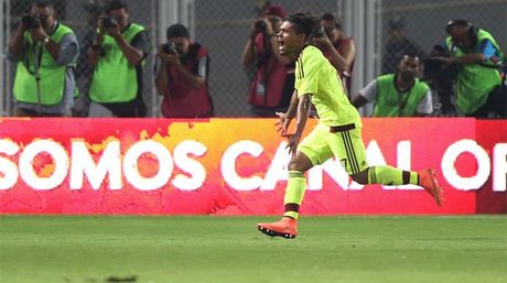 ElNacionalWeb's tweet photo. Chile ganó 4 a 1 ante Venezuela https://t.co/8D7BUYROac   https://t.co/QsP1lXMFNp