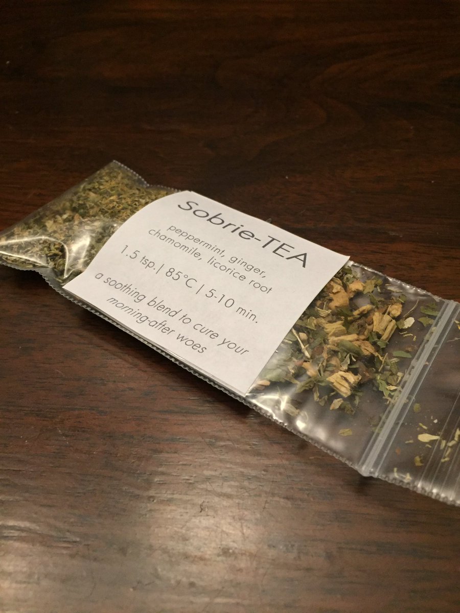 TheCustomTeaCo's tweet image. Hard at work packing our beer inspired teas for @ladiesdrinkbeer #bevybrewfest!