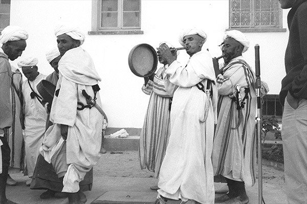 dark_shark's tweet image. Paul Bowles in Morocco: The Lost Recordings [1959] #writer #composer #audio #stream blog.bandcamp.com/2016/03/28/pau…