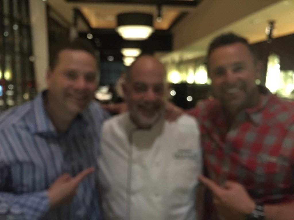 KMillar15's tweet photo. We supplied the beer goggles you figure out who our waiter looks like @ChrisRose #AustinDinner https://t.co/t5LapnGGUS