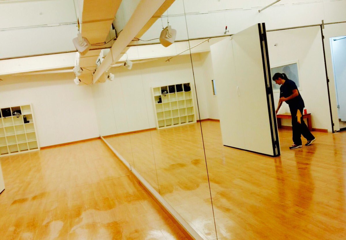 trizzoosystem's tweet photo. #trizzoo posa a punt l'escola @BailameEscuela...tot preparat per Udance Báilame Tarragona https://t.co/nv4sJkFHwl